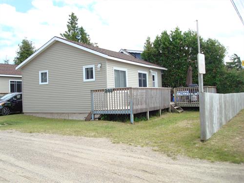 Cottage Rental Ontario Bruce Peninsula Sauble Beach Steps From