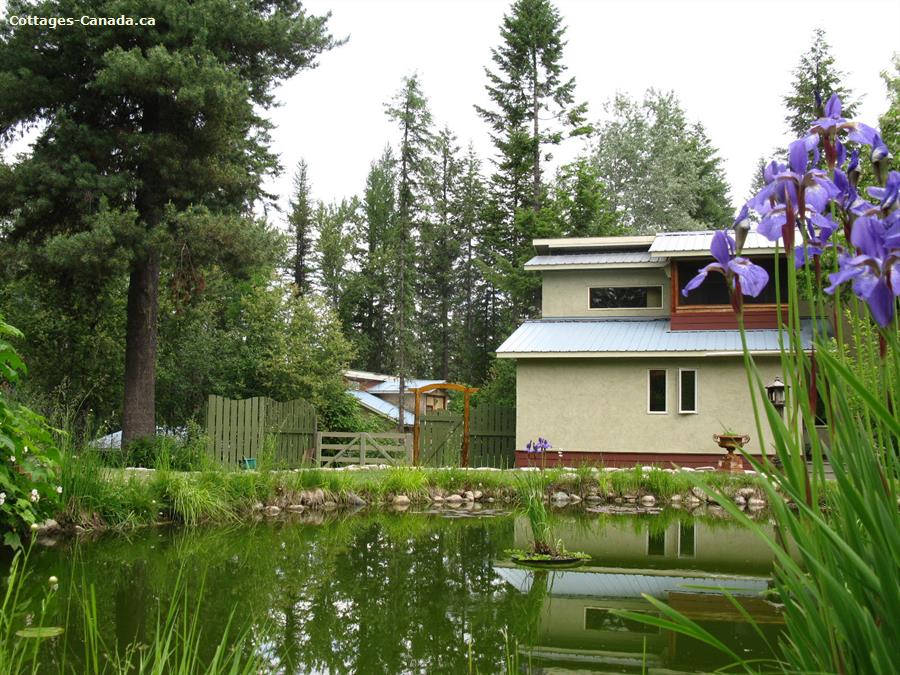 Cottage rental British Columbia, Kootenay Rockies, Slocan Paradise
