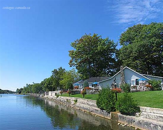 Cottage Rental Ontario Lake Simcoe Wasaga Beach Luau Resort