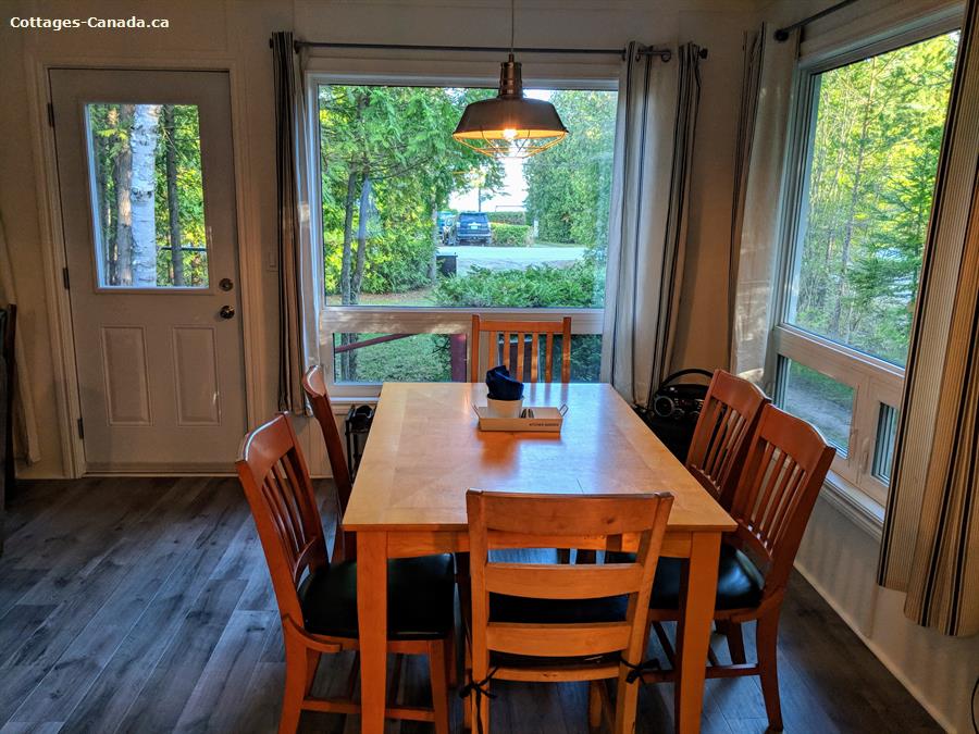 Cottage rental Ontario, Bruce Peninsula, Sauble Beach Sauble Beach Gem ID 8705 Cottage rental Ontario, Bruce Peninsula, Sauble Beach Sauble Beach Gem ID 8705