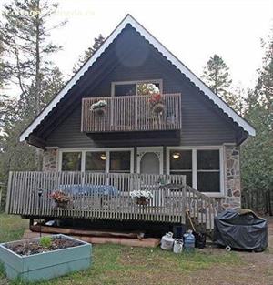 waterfront cottage rentals Sauble Beach, Bruce Peninsula