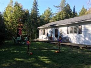 waterfront cottage rentals Sauble Beach, Bruce Peninsula