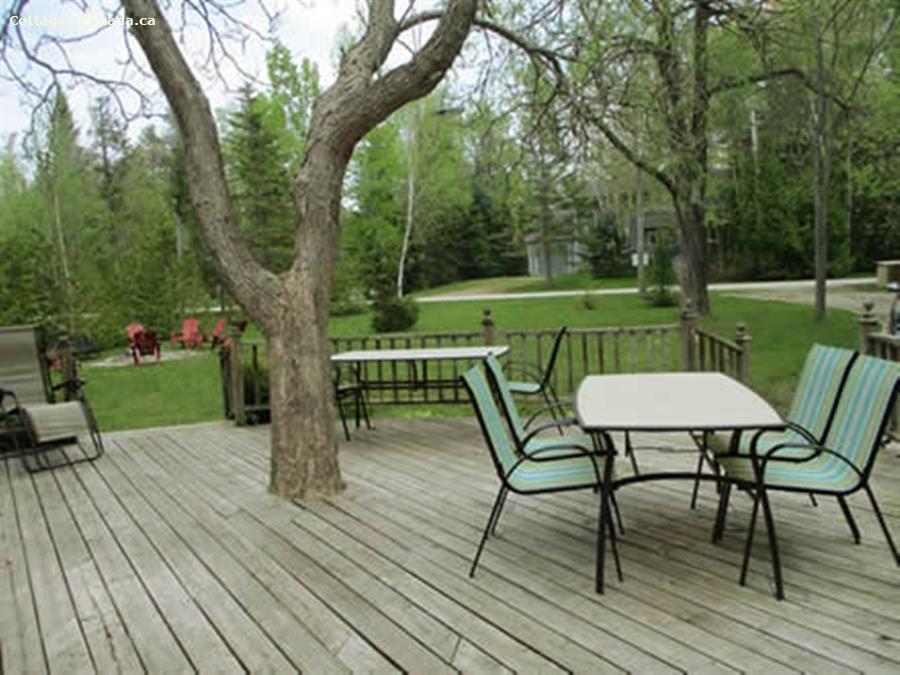 Cottage rental Ontario, Bruce Peninsula, Sauble Beach Duff's Cottage in Beautiful Sauble Beach Cottage rental Ontario, Bruce Peninsula, Sauble Beach Duff's Cottage in Beautiful Sauble Beach